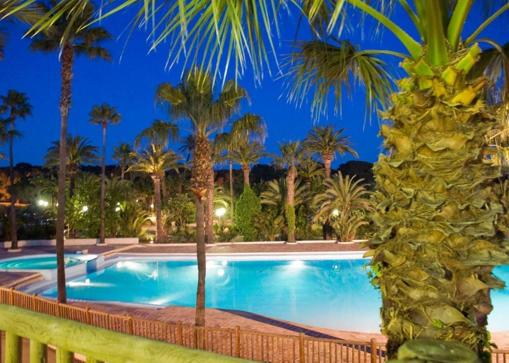Hotel La Baume 515 Fréjus Exterior foto